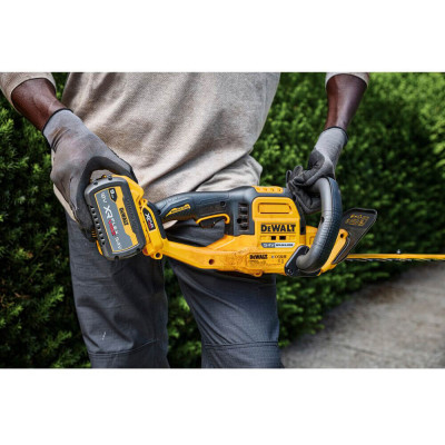 Купить Кусторез аккумуляторный бесщёточный DeWALT DCMHT573N. Официальный магазин Dewalt Украина. Фирменный инструмент и оборудовние DeWALT, STANLEY, BLACK+DECKER, BOSTITCH