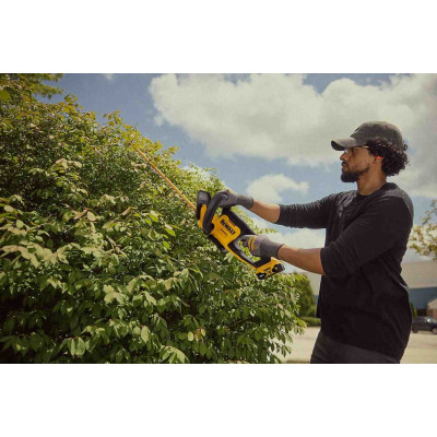 Купити Кущоріз акумуляторний DeWALT DCMHT562N. Офіційний магазин Dewalt Україна. Фірмовий інструмент та обладнання DeWALT, STANLEY, BLACK+DECKER, BOSTITCH