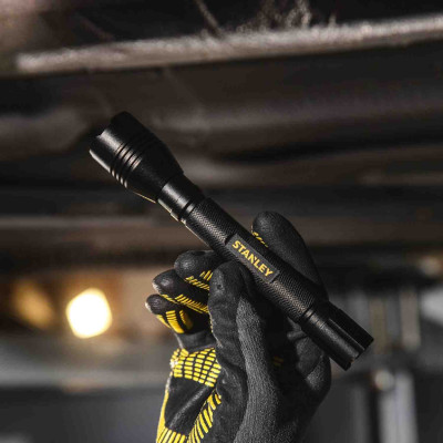 Купить Фонарь ручной STANLEY SXLS50106E. Официальный магазин Dewalt Украина. Фирменный инструмент и оборудовние DeWALT, STANLEY, BLACK+DECKER, BOSTITCH