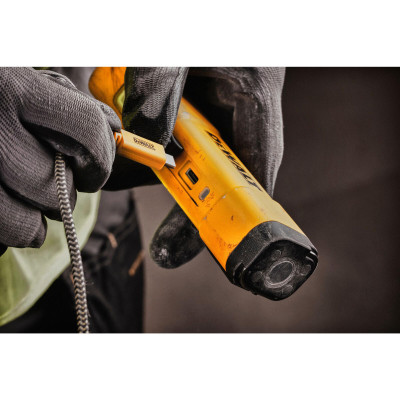 Купити Ліхтар світлодіодний акумуляторний DeWALT DCL183. Офіційний магазин Dewalt Україна. Фірмовий інструмент та обладнання DeWALT, STANLEY, BLACK+DECKER, BOSTITCH