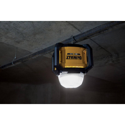 Купити Ліхтар світлодіодний акумуляторний DeWALT DCL074. Офіційний магазин Dewalt Україна. Фірмовий інструмент та обладнання DeWALT, STANLEY, BLACK+DECKER, BOSTITCH