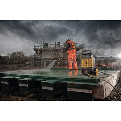 Купить Мойка высокого давления электрическая DeWALT DXPW003E. Официальный магазин Dewalt Украина. Фирменный инструмент и оборудовние DeWALT, STANLEY, BLACK+DECKER, BOSTITCH