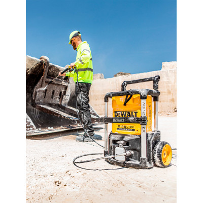 Купить Мойка высокого давления аккумуляторная бесщеточная DeWALT DCMPW1600N. Официальный магазин Dewalt Украина. Фирменный инструмент и оборудовние DeWALT, STANLEY, BLACK+DECKER, BOSTITCH