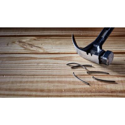 Купить Молоток CURVE-CLAW, цельнометаллический, вес головки 454 г DeWALT DWHT51002-0. Официальный магазин Dewalt Украина. Фирменный инструмент и оборудовние DeWALT, STANLEY, BLACK+DECKER, BOSTITCH