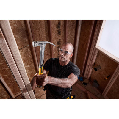 Купити Молоток RIP-CLAW, суцільнометалевий, вага головки 340 г DeWALT DWHT51135-0. Офіційний магазин Dewalt Україна. Фірмовий інструмент та обладнання DeWALT, STANLEY, BLACK+DECKER, BOSTITCH