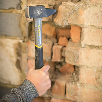 Купить Молоток инженерный Fiberglass, вес 800 г STANLEY STHT0-54155. Официальный магазин Dewalt Украина. Фирменный инструмент и оборудовние DeWALT, STANLEY, BLACK+DECKER, BOSTITCH