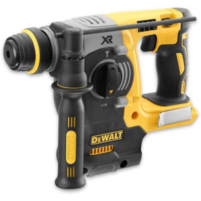 Купити Набір з восьми інструментів безщіткових DeWALT DCK853P4. Офіційний магазин Dewalt Україна. Фірмовий інструмент та обладнання DeWALT, STANLEY, BLACK+DECKER, BOSTITCH