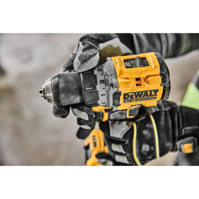Купити Набір з двох інструментів безщіткових DeWALT DCK2051E2T. Офіційний магазин Dewalt Україна. Фірмовий інструмент та обладнання DeWALT, STANLEY, BLACK+DECKER, BOSTITCH