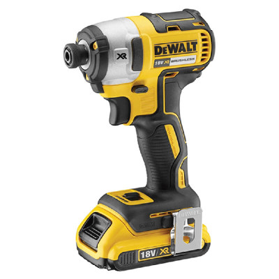 Купити Набір з трьох інструментів безщіткових DeWALT DCK384P2T. Офіційний магазин Dewalt Україна. Фірмовий інструмент та обладнання DeWALT, STANLEY, BLACK+DECKER, BOSTITCH