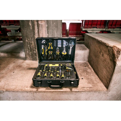 Купить Набор инструментов из 142 предметов STANLEY STMT98109-1. Официальный магазин Dewalt Украина. Фирменный инструмент и оборудовние DeWALT, STANLEY, BLACK+DECKER, BOSTITCH