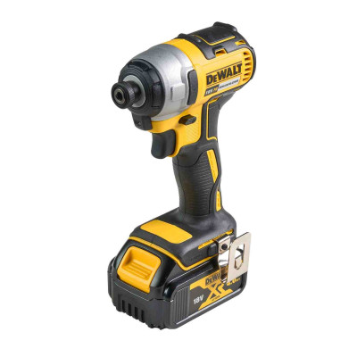 Купити Набір з чотирьох інструментів безщіткових DeWALT DCK440P2T. Офіційний магазин Dewalt Україна. Фірмовий інструмент та обладнання DeWALT, STANLEY, BLACK+DECKER, BOSTITCH