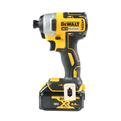 Купити Набір з чотирьох інструментів безщіткових DeWALT DCK440P2T. Офіційний магазин Dewalt Україна. Фірмовий інструмент та обладнання DeWALT, STANLEY, BLACK+DECKER, BOSTITCH