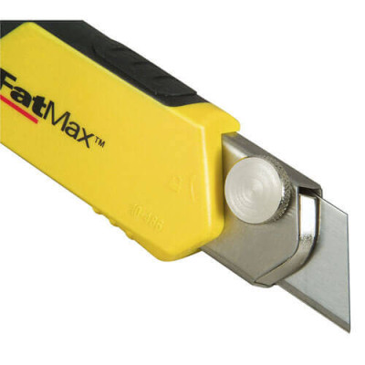 Купить Нож FatMax Cartridge длиной 215 мм с лезвием шириной 25 мм с отламывающимися сегментами STANLEY 0-10-486. Официальный магазин Dewalt Украина. Фирменный инструмент и оборудовние DeWALT, STANLEY, BLACK+DECKER, BOSTITCH