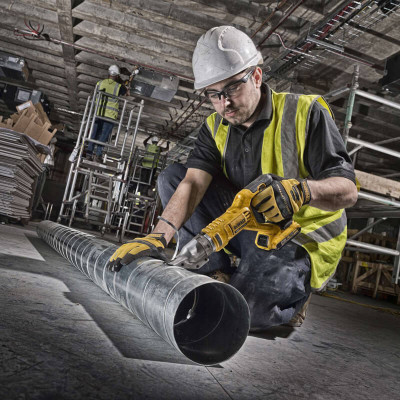 Купити Ножиці по металу акумуляторні DeWALT DCS491N. Офіційний магазин Dewalt Україна. Фірмовий інструмент та обладнання DeWALT, STANLEY, BLACK+DECKER, BOSTITCH