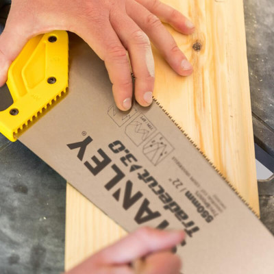 Купити Ножівка по дереву Tradecut STANLEY STHT1-20353. Офіційний магазин Dewalt Україна. Фірмовий інструмент та обладнання DeWALT, STANLEY, BLACK+DECKER, BOSTITCH