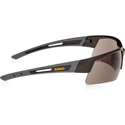 Купить Очки DeWalt Crosscut™ DeWALT DPG100-2D. Официальный магазин Dewalt Украина. Фирменный инструмент и оборудовние DeWALT, STANLEY, BLACK+DECKER, BOSTITCH
