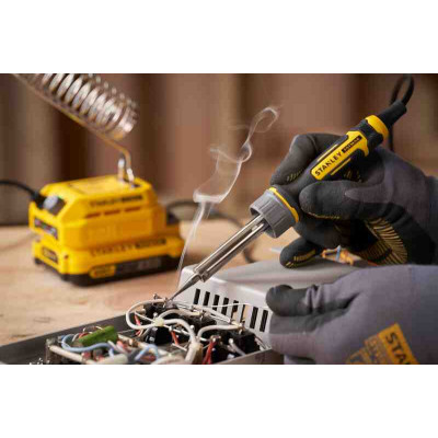 Купити Паяльник акумуляторний STANLEY FATMAX SFMCE040B. Офіційний магазин Dewalt Україна. Фірмовий інструмент та обладнання DeWALT, STANLEY, BLACK+DECKER, BOSTITCH