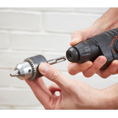 Купить Перфоратор сетевой SDS-Plus BLACK+DECKER BEHS01K. Официальный магазин Dewalt Украина. Фирменный инструмент и оборудовние DeWALT, STANLEY, BLACK+DECKER, BOSTITCH