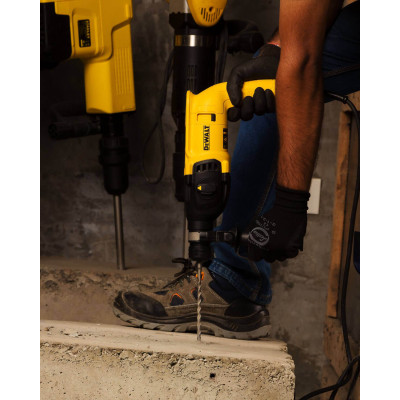 Купити Перфоратор мережевий SDS-Plus DeWALT D25133K. Офіційний магазин Dewalt Україна. Фірмовий інструмент та обладнання DeWALT, STANLEY, BLACK+DECKER, BOSTITCH