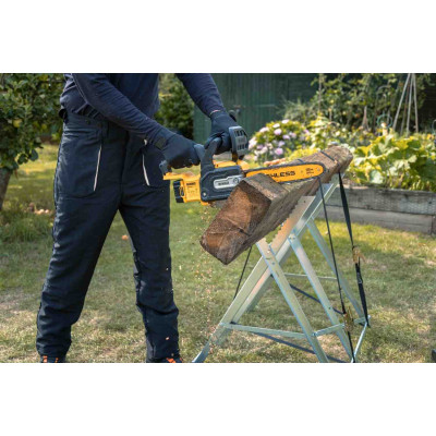 Купити Пила ланцюгова акумуляторна безщіткова DeWALT DCMCS565P1. Офіційний магазин Dewalt Україна. Фірмовий інструмент та обладнання DeWALT, STANLEY, BLACK+DECKER, BOSTITCH