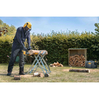 Купити Пила ланцюгова акумуляторна безщіткова DeWALT DCMCS565P1. Офіційний магазин Dewalt Україна. Фірмовий інструмент та обладнання DeWALT, STANLEY, BLACK+DECKER, BOSTITCH