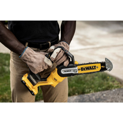 Купити Міні-пилка ланцюгова акумуляторна безщіткова DeWALT DCMPS520P1. Офіційний магазин Dewalt Україна. Фірмовий інструмент та обладнання DeWALT, STANLEY, BLACK+DECKER, BOSTITCH