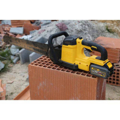 Купити Пила ALLIGATOR акумуляторна безщіткова DeWALT DCS398T2. Офіційний магазин Dewalt Україна. Фірмовий інструмент та обладнання DeWALT, STANLEY, BLACK+DECKER, BOSTITCH