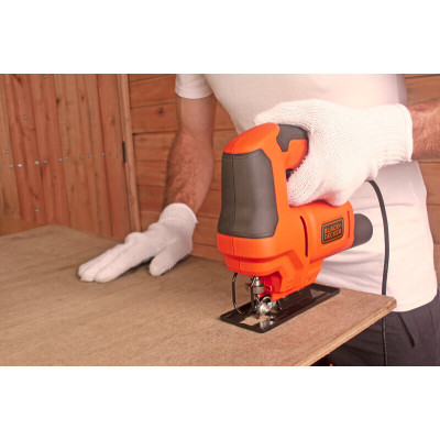 Купити Пила лобзикова мережева BLACK+DECKER BES603. Офіційний магазин Dewalt Україна. Фірмовий інструмент та обладнання DeWALT, STANLEY, BLACK+DECKER, BOSTITCH