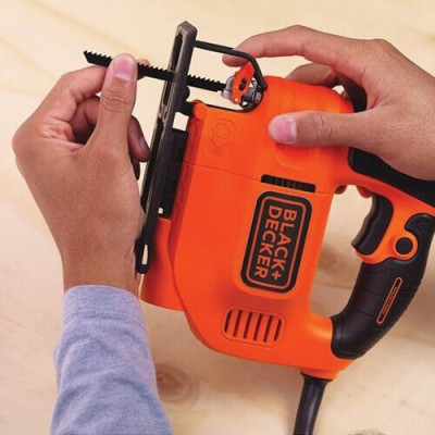 Купить Пила лобзиковая сетевая BLACK+DECKER KS701E. Официальный магазин Dewalt Украина. Фирменный инструмент и оборудовние DeWALT, STANLEY, BLACK+DECKER, BOSTITCH
