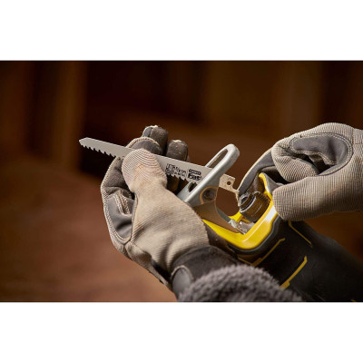 Купить Пила сабельная аккумуляторная STANLEY FATMAX SFMCS310B. Официальный магазин Dewalt Украина. Фирменный инструмент и оборудовние DeWALT, STANLEY, BLACK+DECKER, BOSTITCH