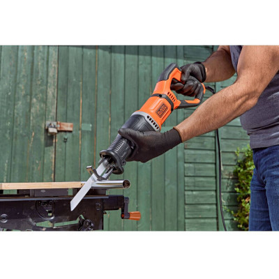 Купить Пила сабельная сетевая BLACK+DECKER BES301. Официальный магазин Dewalt Украина. Фирменный инструмент и оборудовние DeWALT, STANLEY, BLACK+DECKER, BOSTITCH