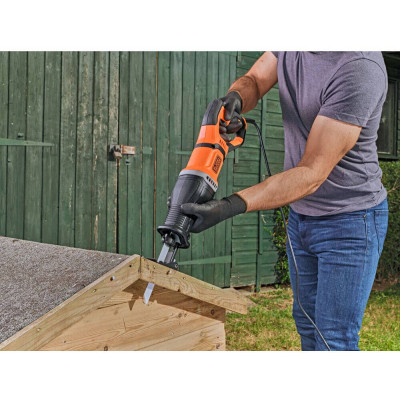 Купить Пила сабельная сетевая BLACK+DECKER BES301. Официальный магазин Dewalt Украина. Фирменный инструмент и оборудовние DeWALT, STANLEY, BLACK+DECKER, BOSTITCH