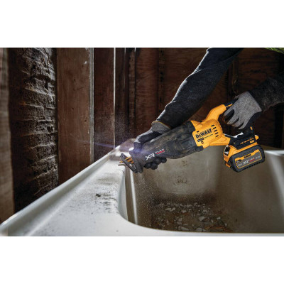 Купити Пила шабельна акумуляторна DeWALT DCS386NT. Офіційний магазин Dewalt Україна. Фірмовий інструмент та обладнання DeWALT, STANLEY, BLACK+DECKER, BOSTITCH