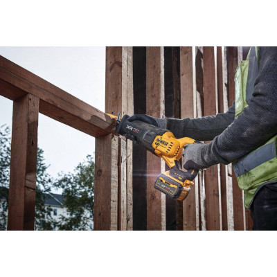 Купити Пила шабельна акумуляторна DeWALT DCS386NT. Офіційний магазин Dewalt Україна. Фірмовий інструмент та обладнання DeWALT, STANLEY, BLACK+DECKER, BOSTITCH