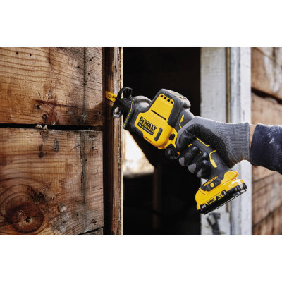Купити Пила шабельна акумуляторна безщіткова DeWALT DCS312N. Офіційний магазин Dewalt Україна. Фірмовий інструмент та обладнання DeWALT, STANLEY, BLACK+DECKER, BOSTITCH