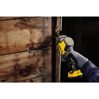 Купити Пила шабельна акумуляторна безщіткова DeWALT DCS312N. Офіційний магазин Dewalt Україна. Фірмовий інструмент та обладнання DeWALT, STANLEY, BLACK+DECKER, BOSTITCH