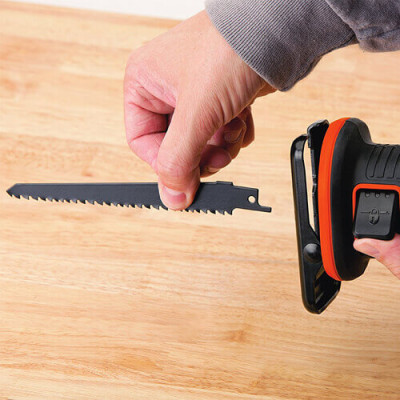 Купити Пила шабельна акумуляторна BLACK+DECKER BDCR18N. Офіційний магазин Dewalt Україна. Фірмовий інструмент та обладнання DeWALT, STANLEY, BLACK+DECKER, BOSTITCH
