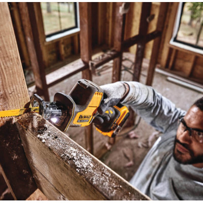 Купити Пила шабельна акумуляторна безщіткова DeWALT DCS369NT. Офіційний магазин Dewalt Україна. Фірмовий інструмент та обладнання DeWALT, STANLEY, BLACK+DECKER, BOSTITCH
