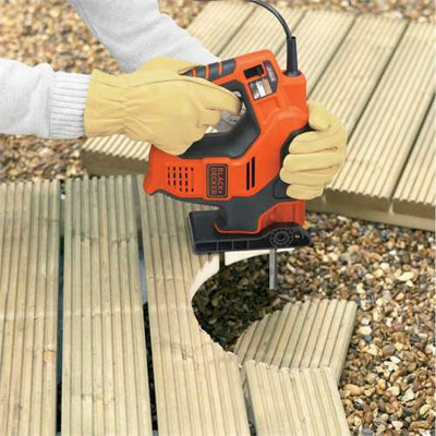 Купить Пила сабельная сетевая BLACK+DECKER RS890K. Официальный магазин Dewalt Украина. Фирменный инструмент и оборудовние DeWALT, STANLEY, BLACK+DECKER, BOSTITCH