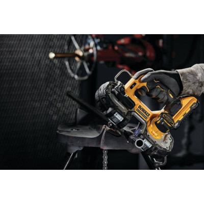 Купити Пила стрічкова акумуляторна безщіткова DeWALT DCS377NT. Офіційний магазин Dewalt Україна. Фірмовий інструмент та обладнання DeWALT, STANLEY, BLACK+DECKER, BOSTITCH