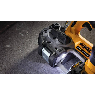 Купити Пила стрічкова акумуляторна безщіткова DeWALT DCS377NT. Офіційний магазин Dewalt Україна. Фірмовий інструмент та обладнання DeWALT, STANLEY, BLACK+DECKER, BOSTITCH