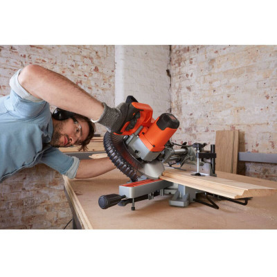 Купити Пила торцювальна мережева BLACK+DECKER BES700. Офіційний магазин Dewalt Україна. Фірмовий інструмент та обладнання DeWALT, STANLEY, BLACK+DECKER, BOSTITCH