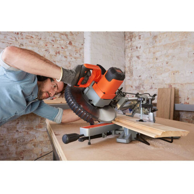Купити Пила торцювальна мережева BLACK+DECKER BES710. Офіційний магазин Dewalt Україна. Фірмовий інструмент та обладнання DeWALT, STANLEY, BLACK+DECKER, BOSTITCH
