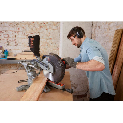 Купити Пила торцювальна мережева BLACK+DECKER BES710. Офіційний магазин Dewalt Україна. Фірмовий інструмент та обладнання DeWALT, STANLEY, BLACK+DECKER, BOSTITCH