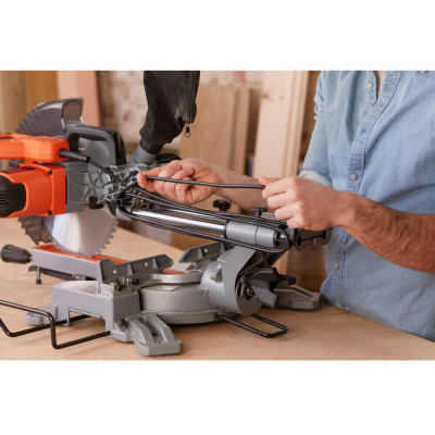 Купити Пила торцювальна мережева BLACK+DECKER BES710. Офіційний магазин Dewalt Україна. Фірмовий інструмент та обладнання DeWALT, STANLEY, BLACK+DECKER, BOSTITCH