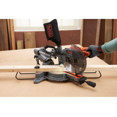 Купить Пила торцовочная сетевая BLACK+DECKER BES701. Официальный магазин Dewalt Украина. Фирменный инструмент и оборудовние DeWALT, STANLEY, BLACK+DECKER, BOSTITCH