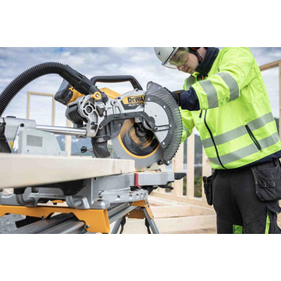 Купити Пилка торцювальна акумуляторна безщіткова DeWALT DCS782N. Офіційний магазин Dewalt Україна. Фірмовий інструмент та обладнання DeWALT, STANLEY, BLACK+DECKER, BOSTITCH
