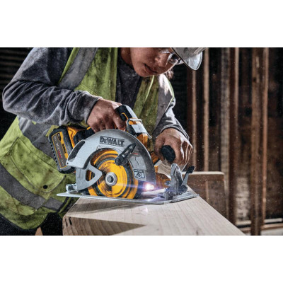 Купити Пила дискова акумуляторна безщіткова DeWALT DCS573NT. Офіційний магазин Dewalt Україна. Фірмовий інструмент та обладнання DeWALT, STANLEY, BLACK+DECKER, BOSTITCH