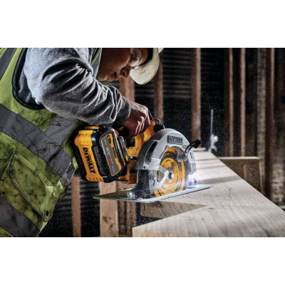 Купити Пила дискова акумуляторна безщіткова DeWALT DCS573NT. Офіційний магазин Dewalt Україна. Фірмовий інструмент та обладнання DeWALT, STANLEY, BLACK+DECKER, BOSTITCH