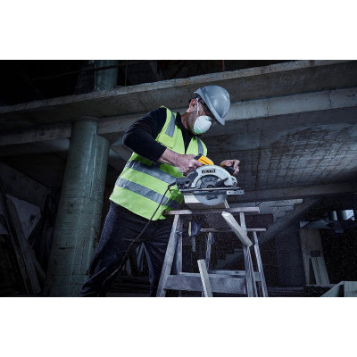 Купити Пила дискова мережева DeWALT DWE5615. Офіційний магазин Dewalt Україна. Фірмовий інструмент та обладнання DeWALT, STANLEY, BLACK+DECKER, BOSTITCH